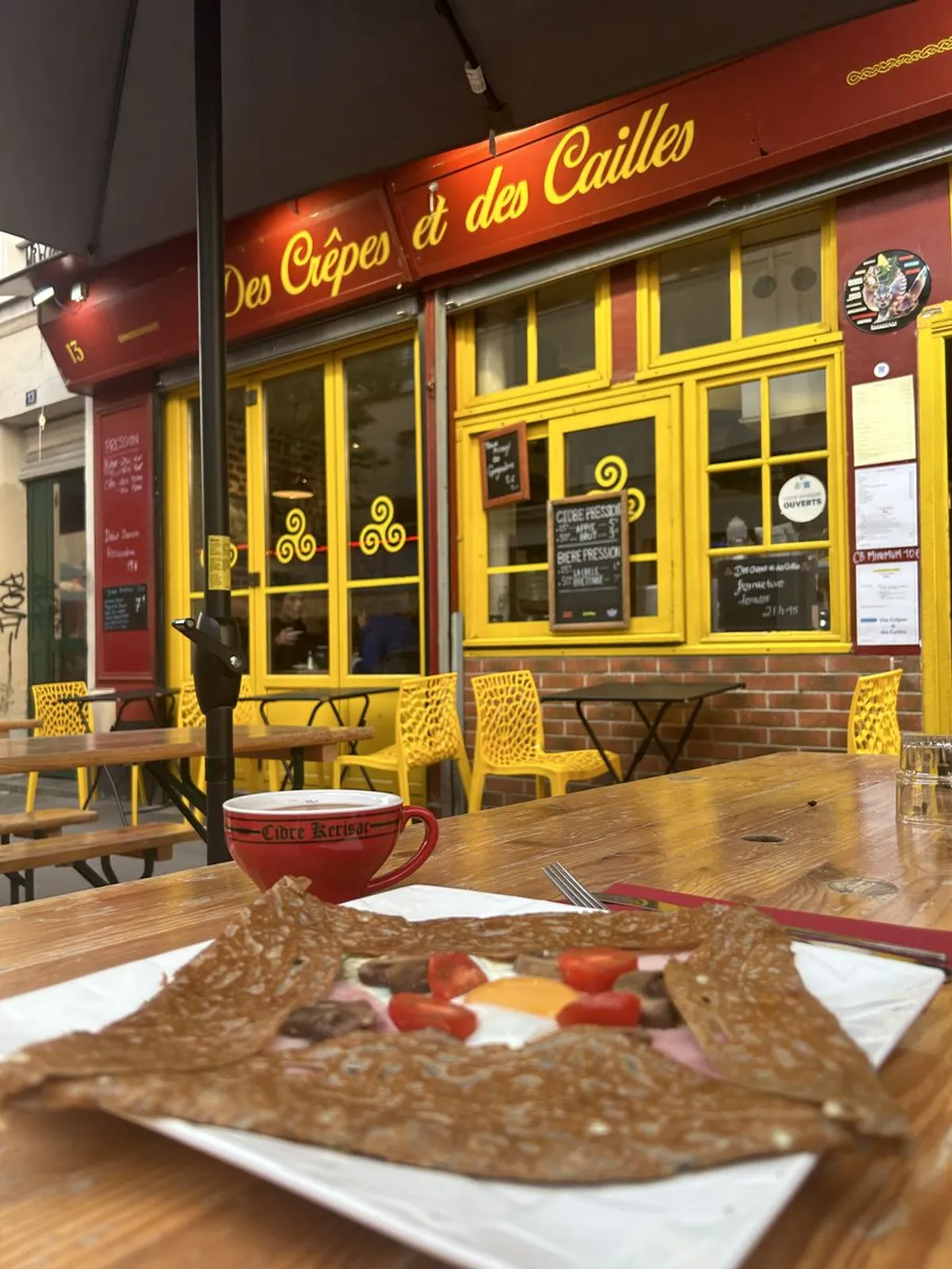 Dejeuner Terrasse Creperie Butte Aux Cailles